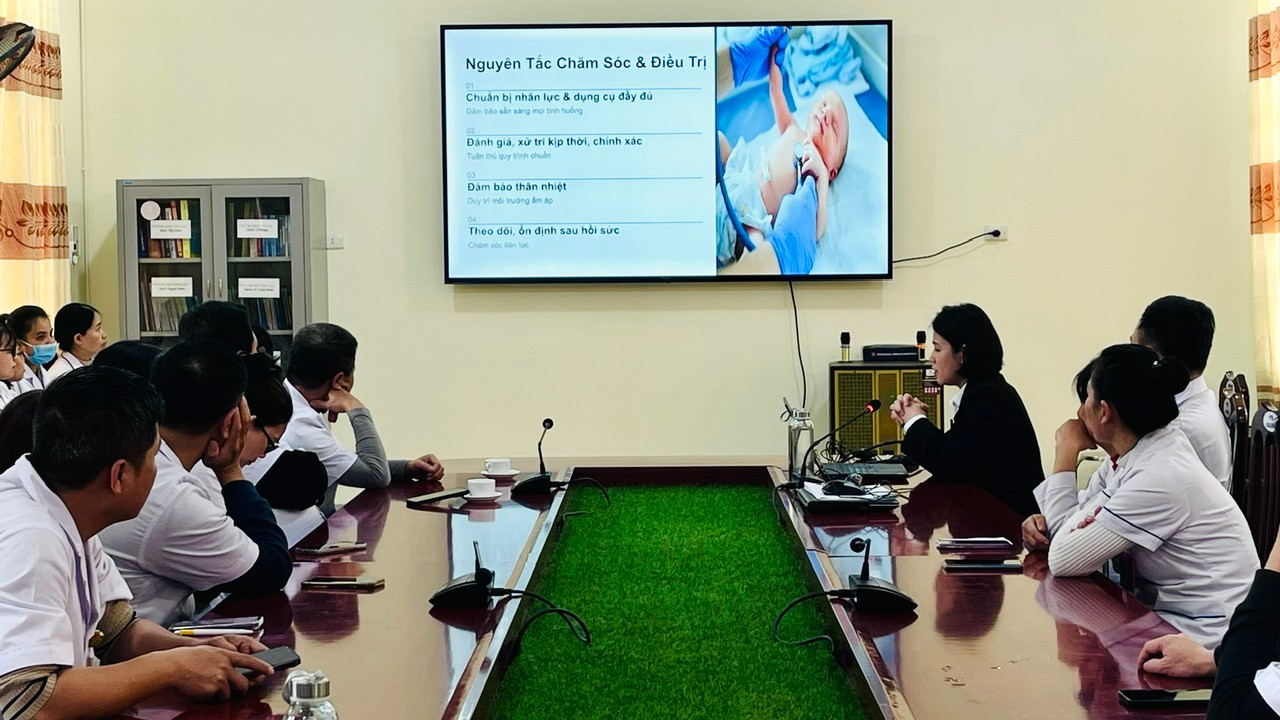 TẬP HUẤN HỒI SỨC CẤP CỨU NHI - SƠ SINH