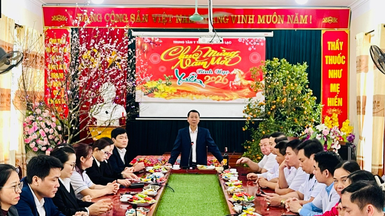 TRUNG TÂM Y TẾ KHU VỰC TÂN LẠC  TỔ CHỨC GẶP MẶT ĐẦU XUÂN